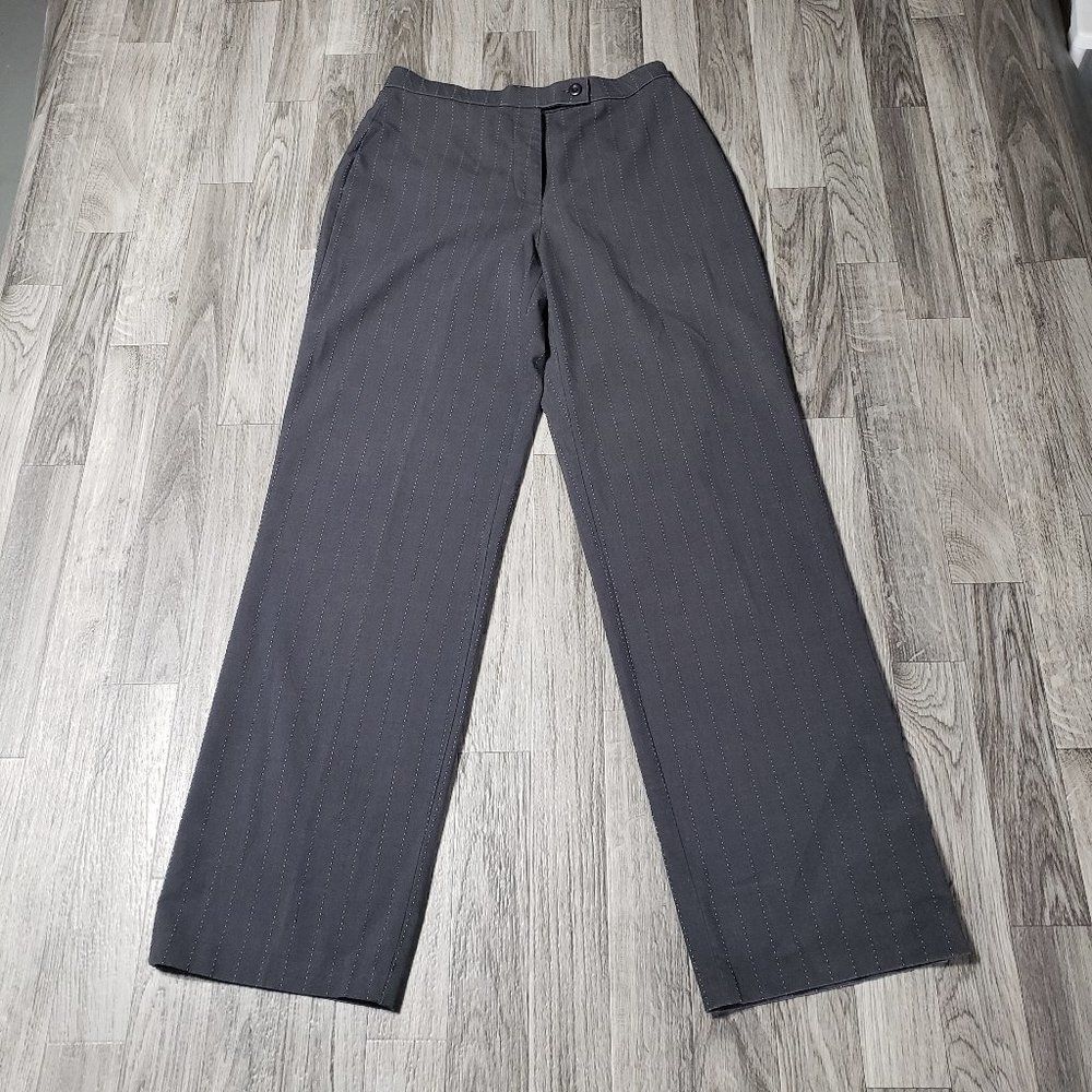 (3/$27) Haggar Pin Stripe Grey Dress Pants Size 6 - Picture 1 of 7